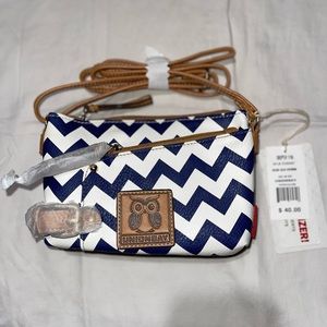 NWT Union Bay blue chevron crossbody purse